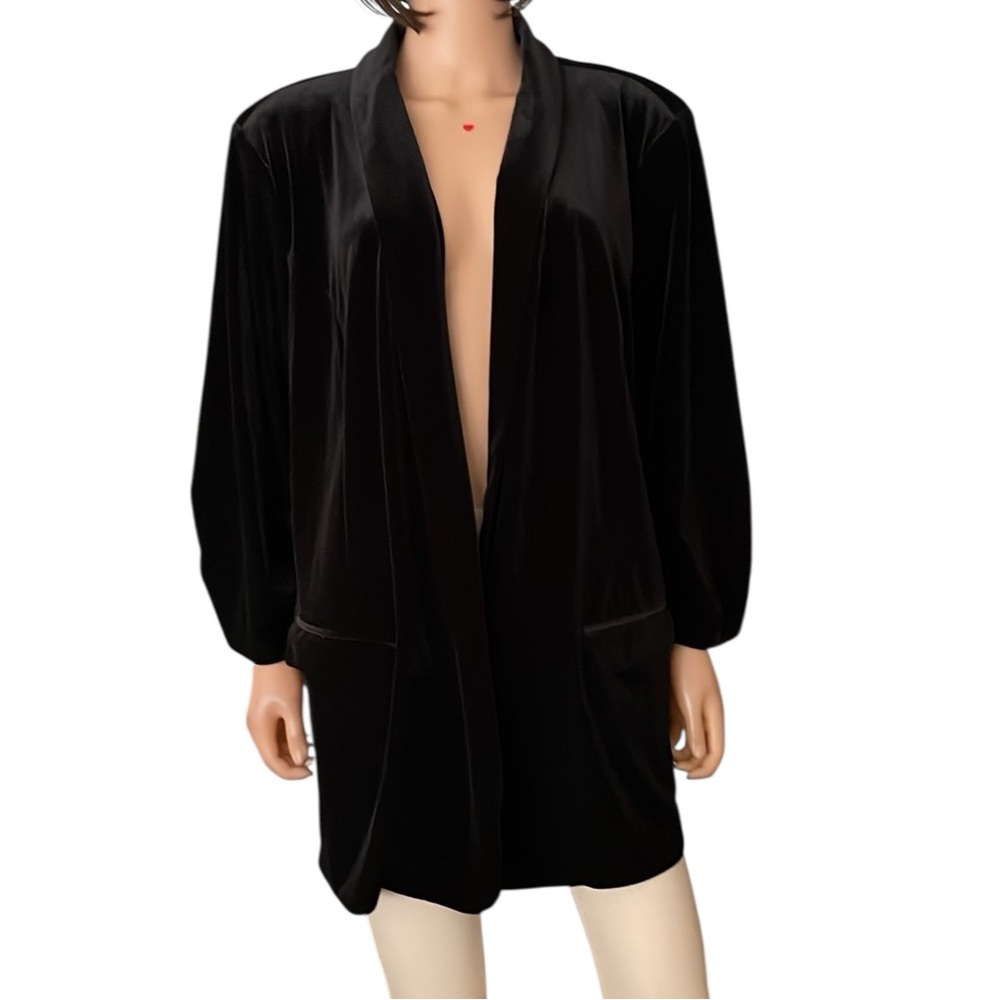 NWOT Vintage Women’s Black Velvet Open Blazer